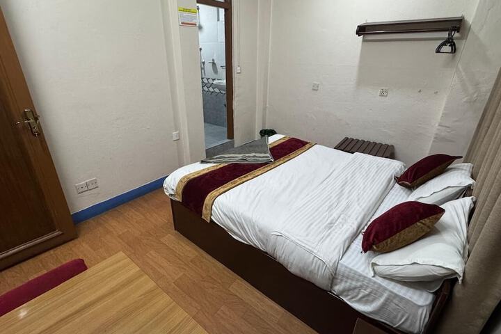 Room 19 of 61