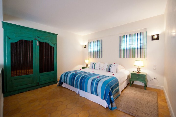Room 9 of 60