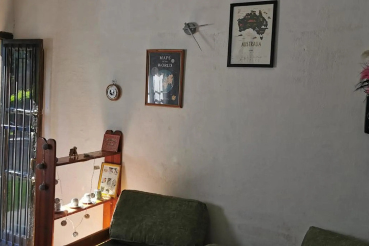 Room 11 of 19