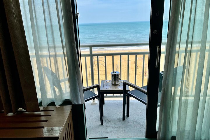 Beach/ocean view