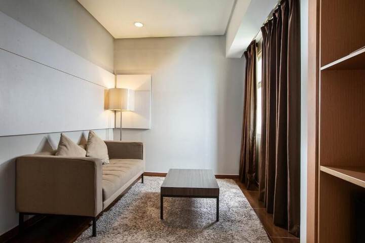 Room 17 of 42