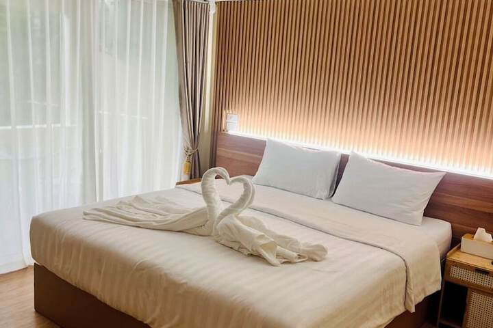Room 30 of 97