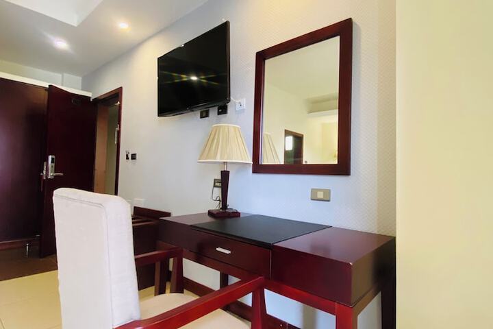 Room 15 of 34