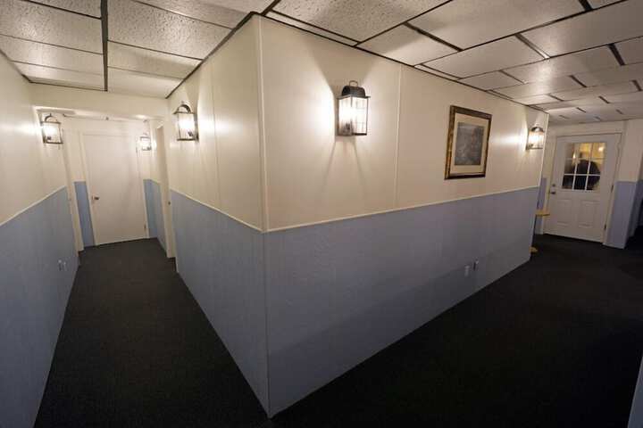 Ballroom/Hall 23 of 25