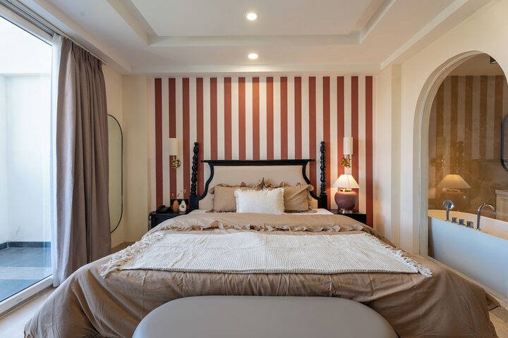 Room 15 of 69