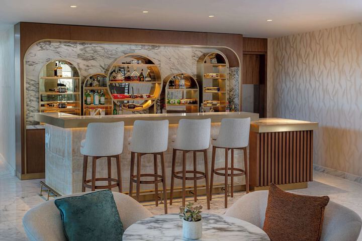 Lounge 175 of 231