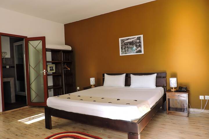 Room 11 of 41