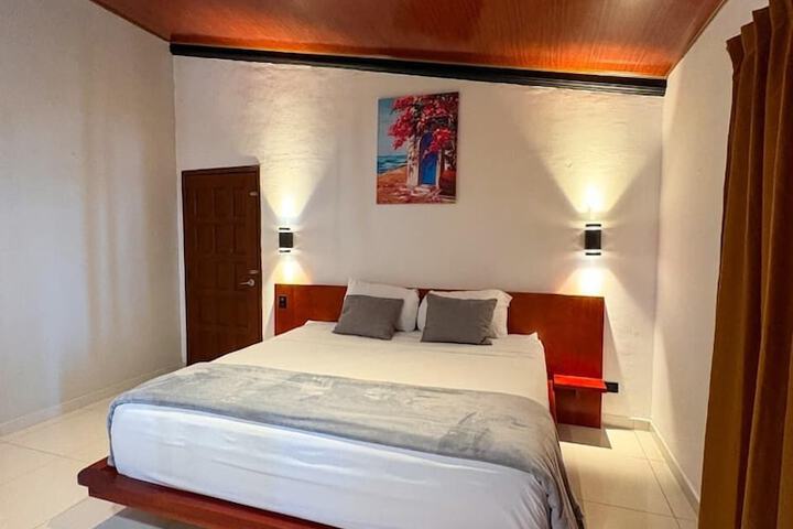 Room 57 of 189