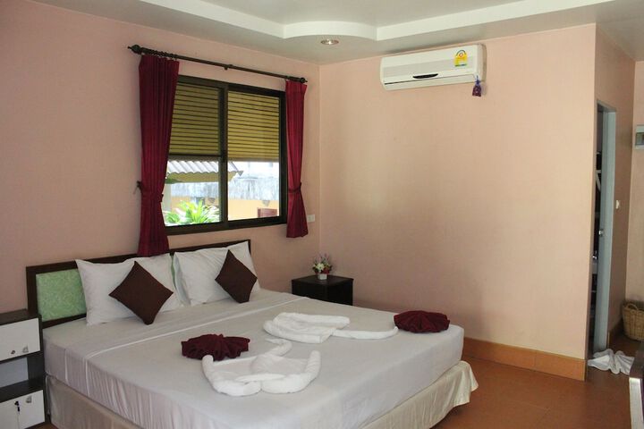 Room 9 of 49