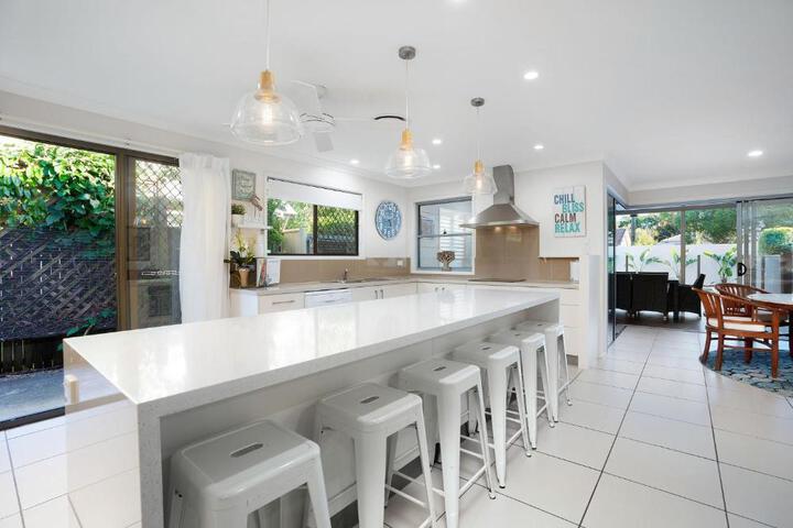 General 2 of 19