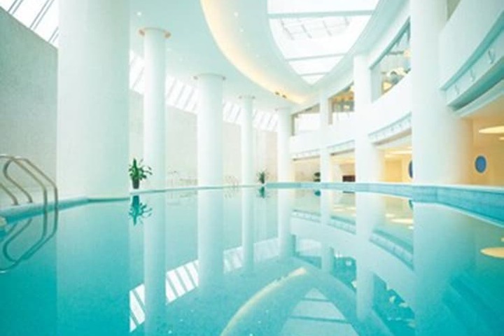 Pools & Facilities
