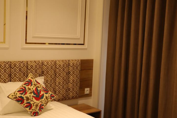 Room 31 of 63