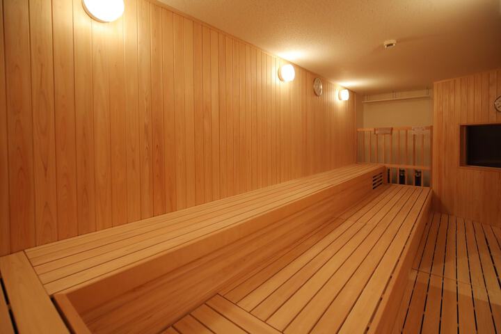 Room 25 of 46