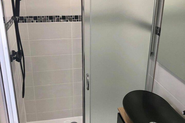 Room 32 of 41