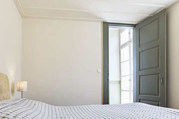 Room 15 of 42