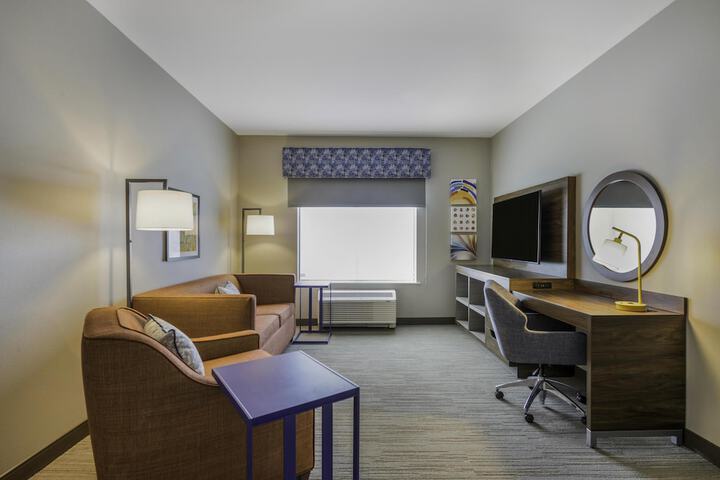 Room 10 of 50
