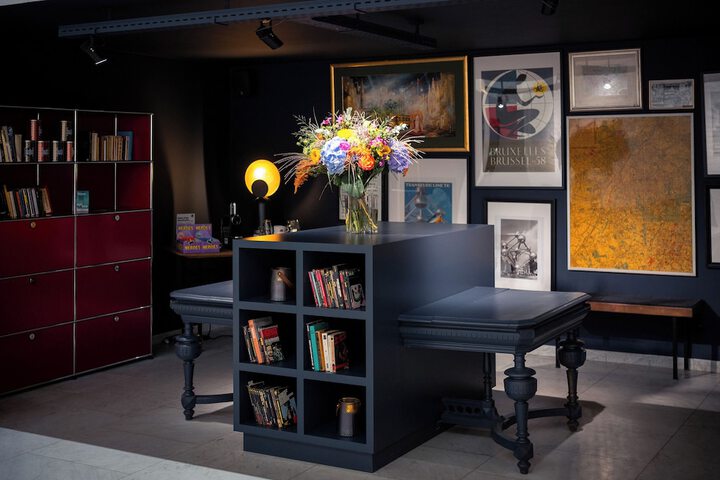 Guest Lobby