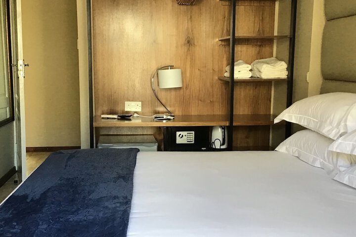 Room 15 of 51