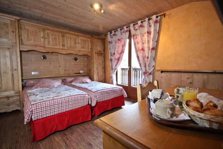 Room 15 of 60
