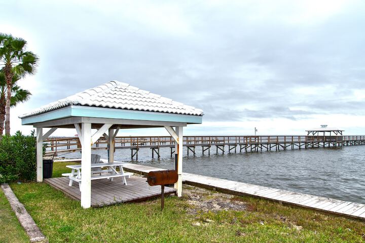 Property Grounds 81 of 83