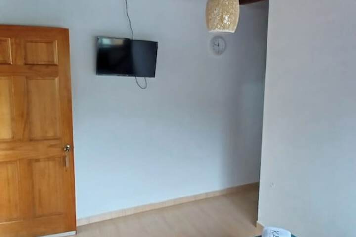 Room 5 of 31