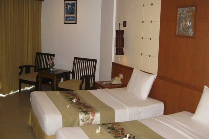 Room 18 of 44
