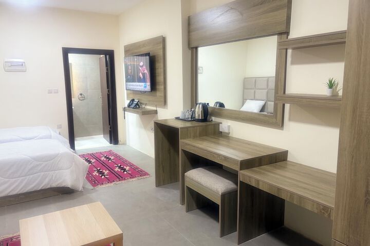 Room 15 of 34