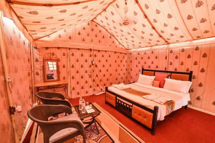 Room 4 of 14