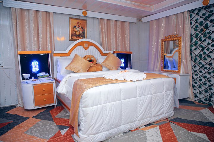 Room 2 of 13