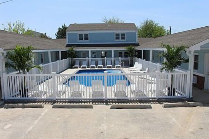 Boardwalk Beach Inn