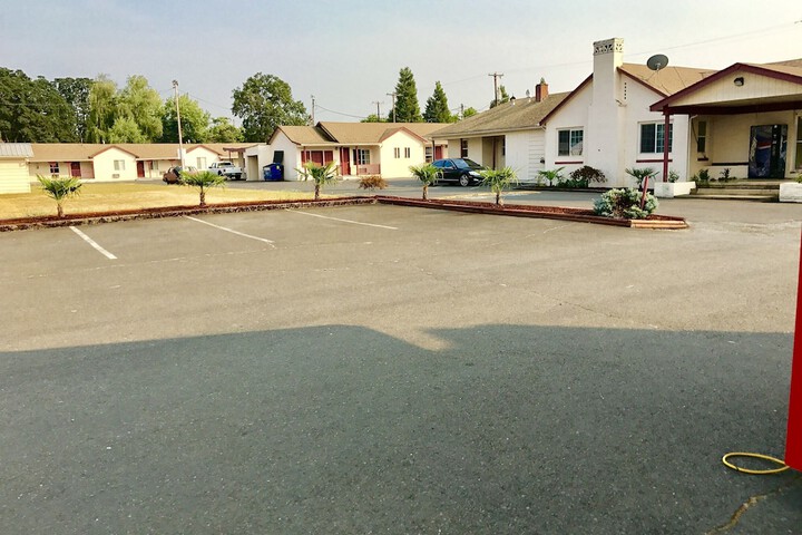 Property Grounds 23 of 25
