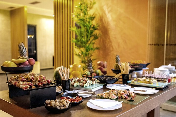 Dining 124 of 145