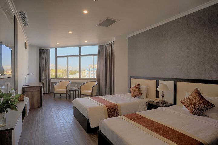 Room 7 of 42