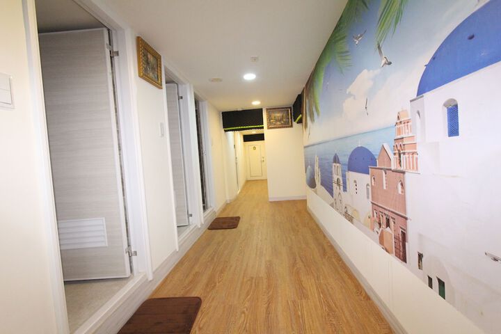 Ballroom/Hall 238 of 246