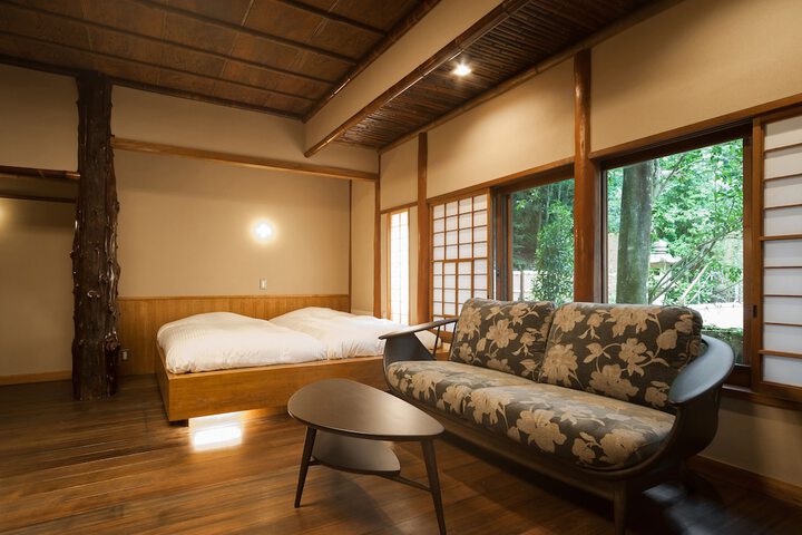 Room 4 of 46