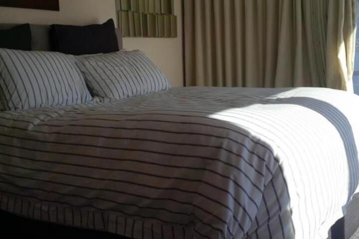Room 3 of 6