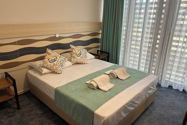 Room 12 of 35