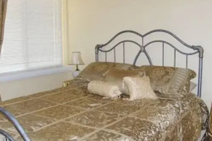 Room 2 of 13
