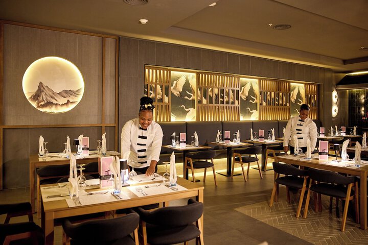 Dining 66 of 97