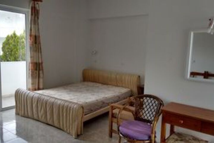 Room 9 of 24