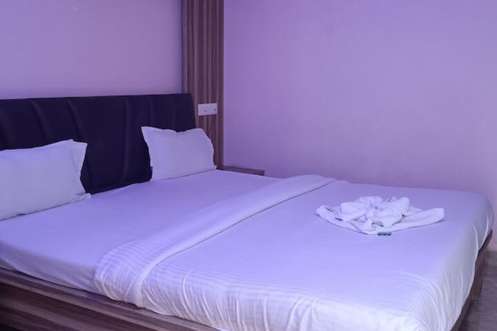 Room 9 of 23