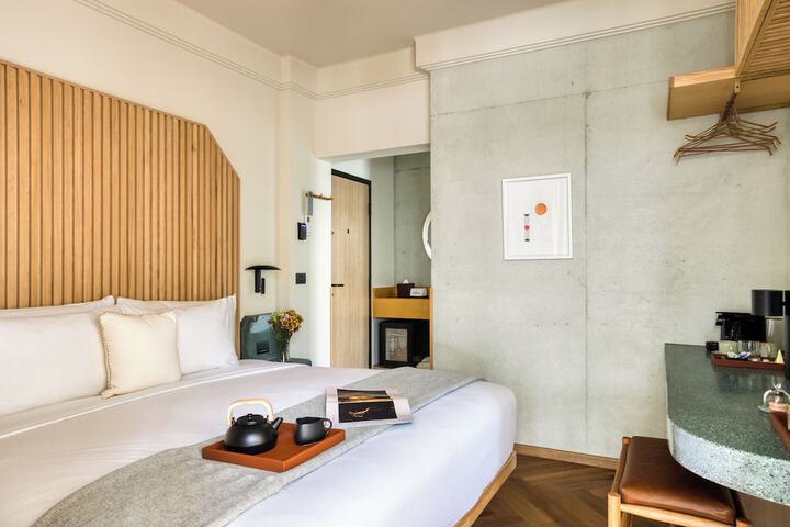 Room 56 of 120