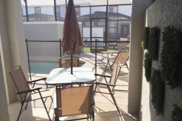 Terrace/Patio 2 of 33