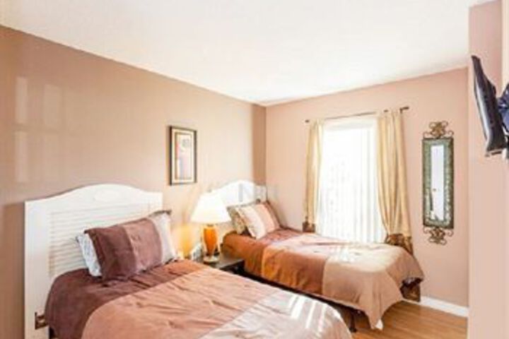 Room 326 of 687