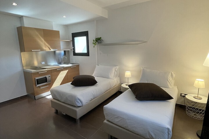 Room 15 of 44