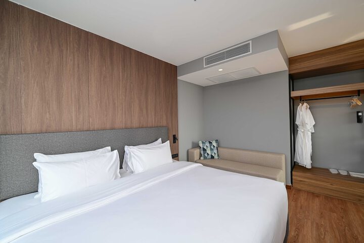 Room 21 of 112