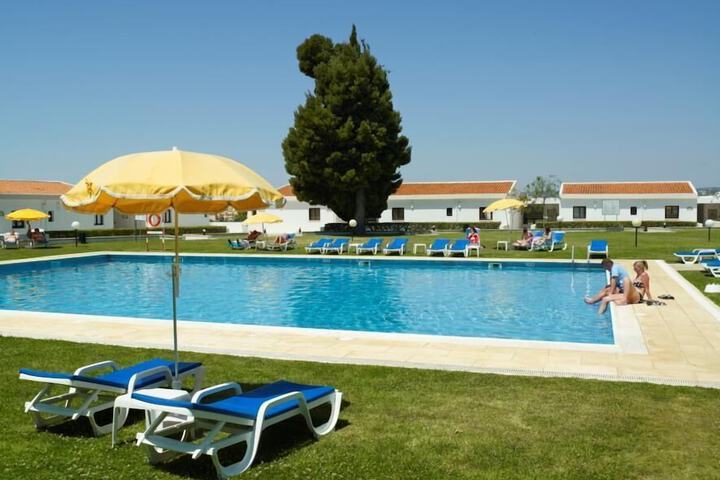 Pool 43 of 65