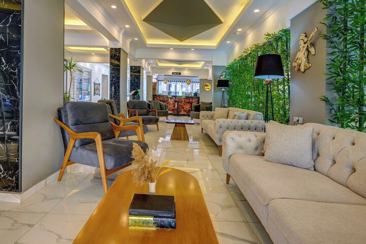 Hotel Interior 8 of 121