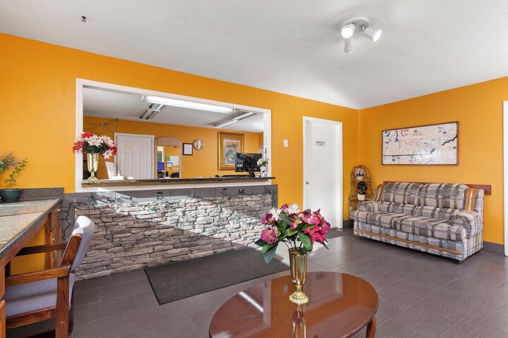 Hotel Interior 5 of 37