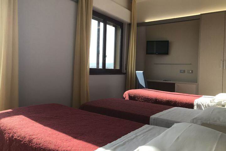 Room 15 of 41